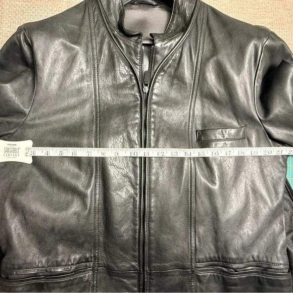 Giorgio Armani Men's Black Leather Jacket - Picture 10 of 10